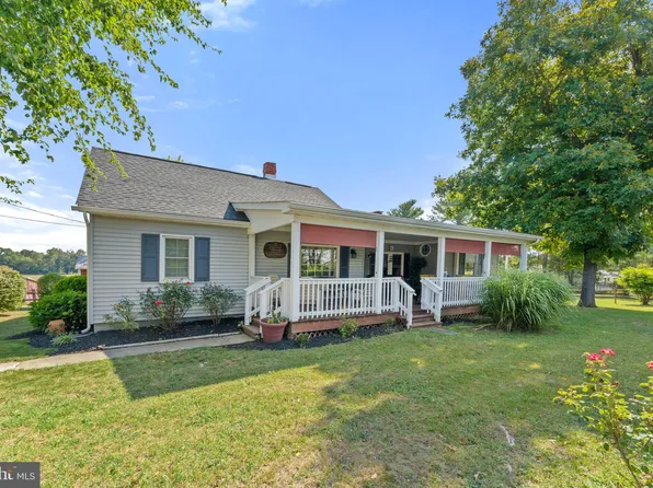 1686 Bixlers Ferry Rd, Luray, VA 22835