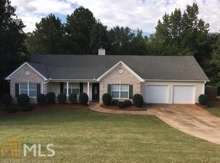 545 Brewer Dr, Locust Grove, GA 30248