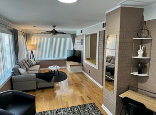 22660 Lorain Rd FLOOR 1, Cleveland, OH