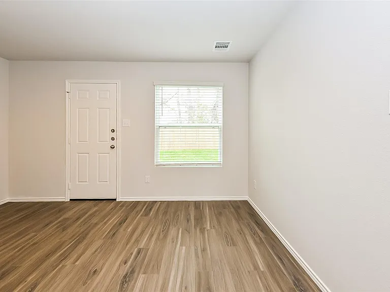 2372 Blue Opal Ln — Photo 8