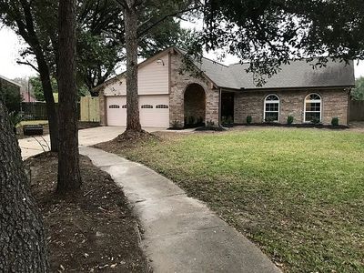 10118 Lost Trail St, Houston, TX, 77088