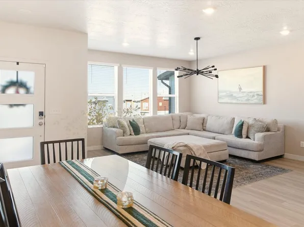 1166 W Early Light Way, Bluffdale, UT 84065
