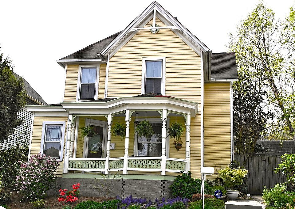 1st image of 705 Eleanor St
