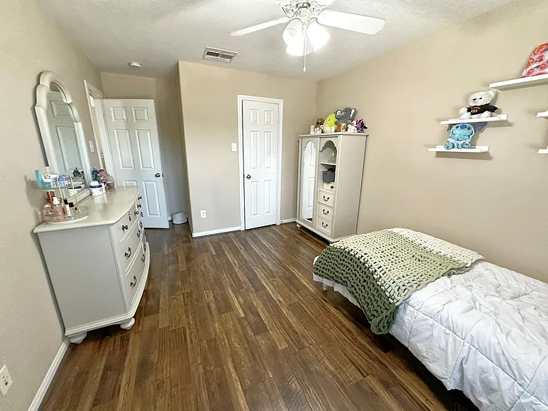26830 Henson Falls Dr — Photo 16