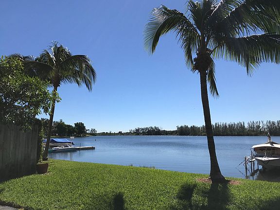2nd image of 4119 Crystal Lake Dr