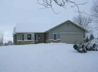 2781 Fisk Ave, Oshkosh, WI 54902