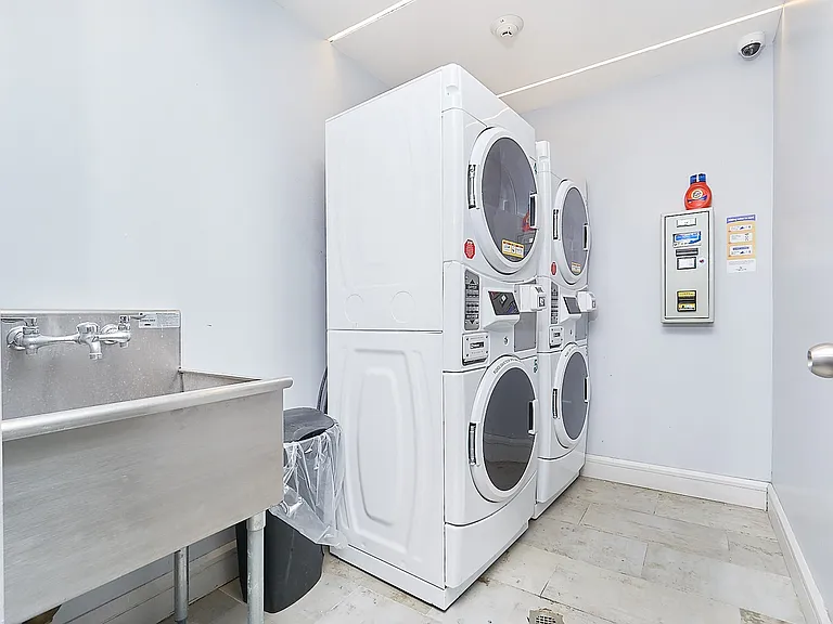56 Frost St #1F — Photo 6