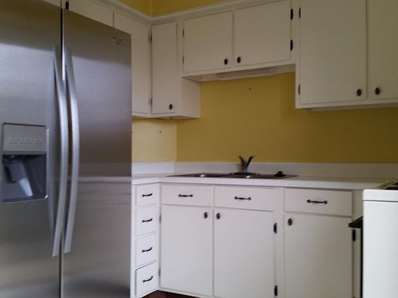 3rd image of 358 Riverbend Dr