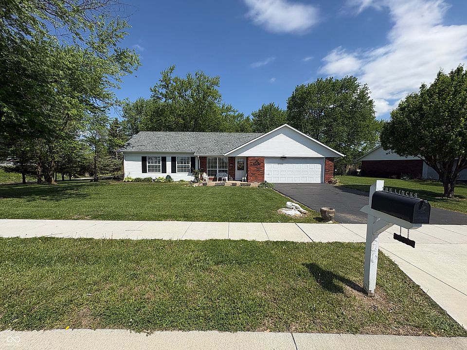 1st image of 340 Briar Hill Dr