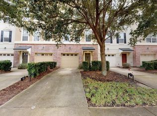 4512 Congressional Dr, Jacksonville, FL 32246