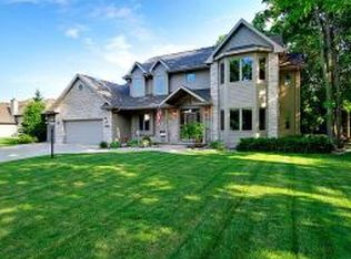 2919 Hidden Hollow Rd, Oshkosh, WI 54904