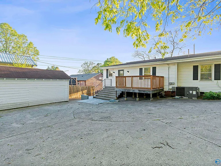 2209 California St SE — Photo 13