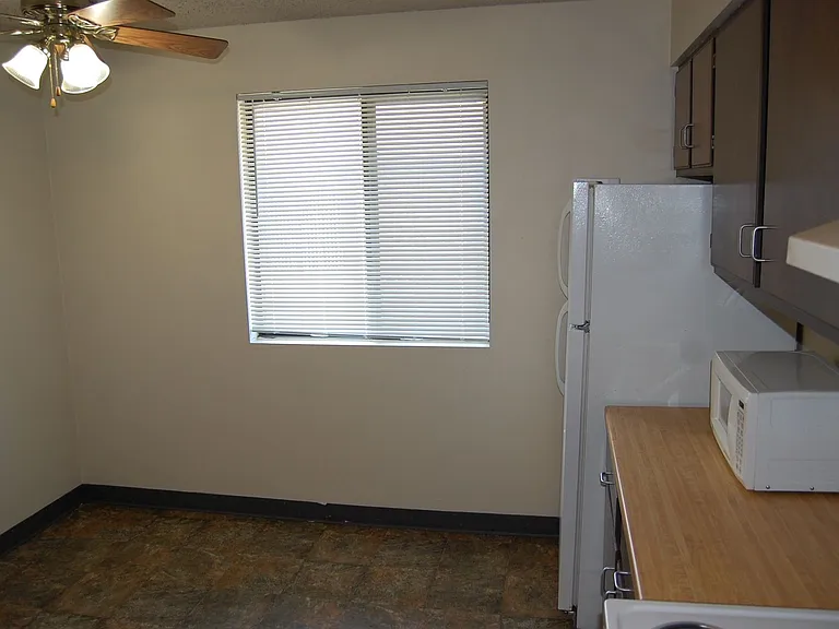 3632 Huntington Ave — Photo 6