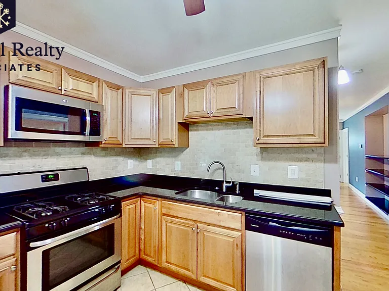 40 Turner St #1 — Photo 40