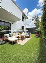 3 bed, 2.5 bath, $3,750 — Photo 4