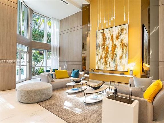3rd image of 21055 Yacht Club Dr APT 605