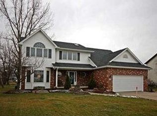 95 Michaels Walk, Lancaster, NY 14086