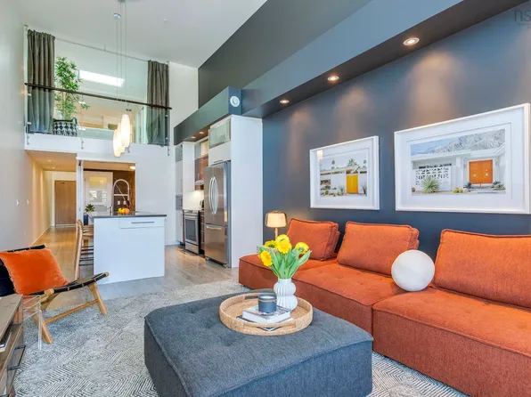 5662 Roberts St #308, Halifax, NS B3K 0E3