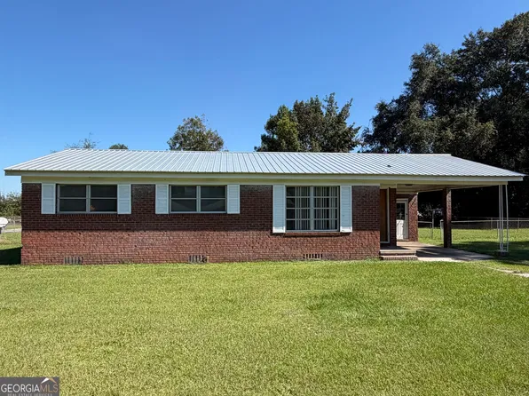 2108 Mayfair Pl, Waycross, GA 31501