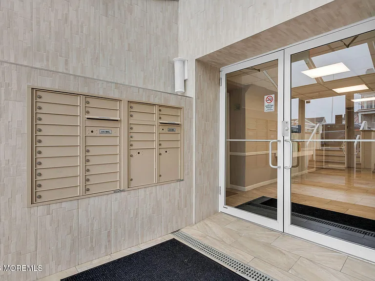 15 Garfield Ave #205 — Photo 4