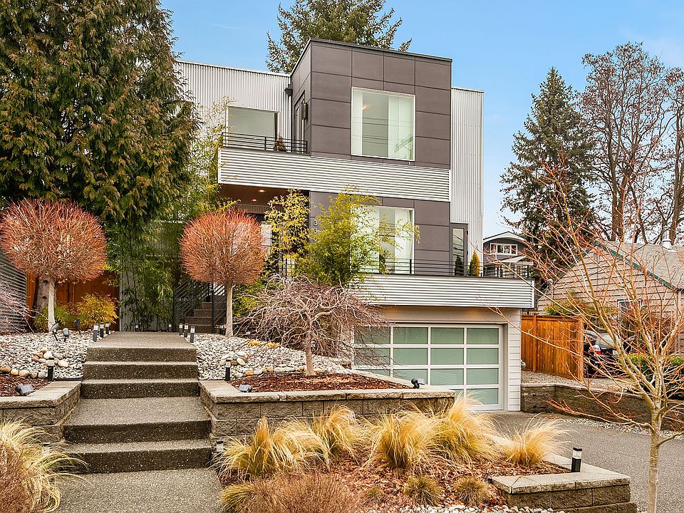 Contemporary Oasis
