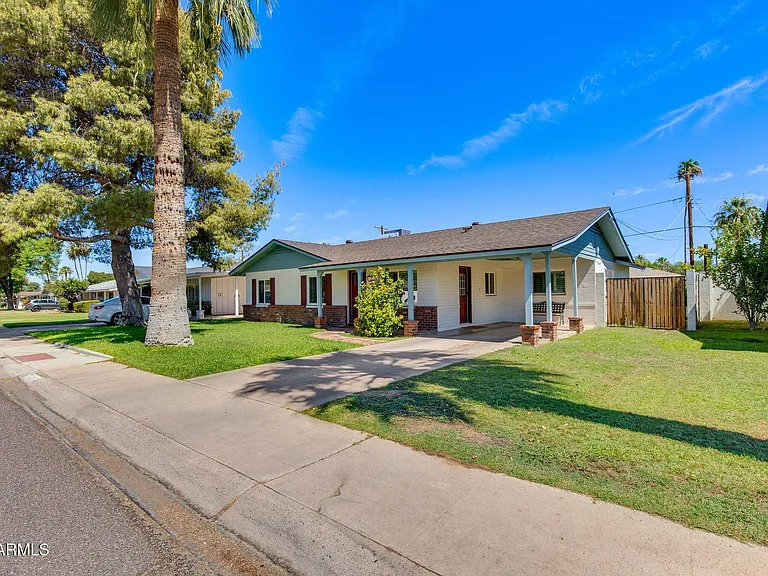 3412 E Turney Ave — Photo 3
