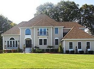 7 Nathaniel Ct, Hampton, NH 03842