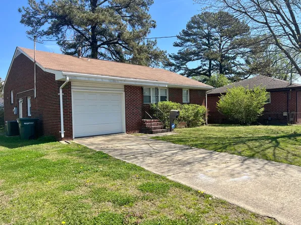 718 Powhatan Pkwy, Hampton, VA 23661