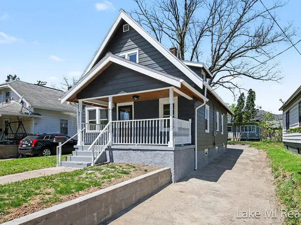 719 Leonard St NE, Grand Rapids, MI 49503