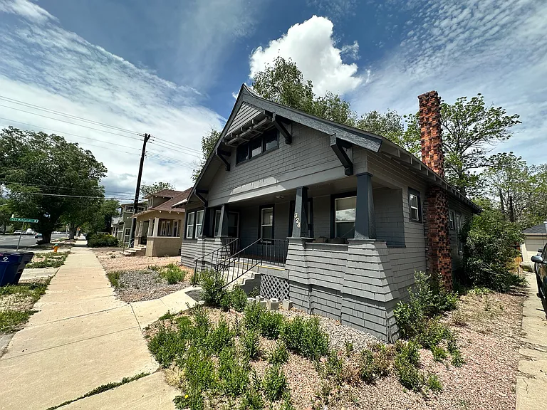 324 E Uintah St — Photo 3