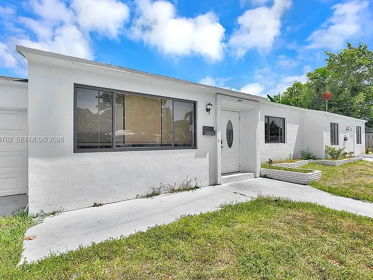 2417 Pierce St #- — Photo 9
