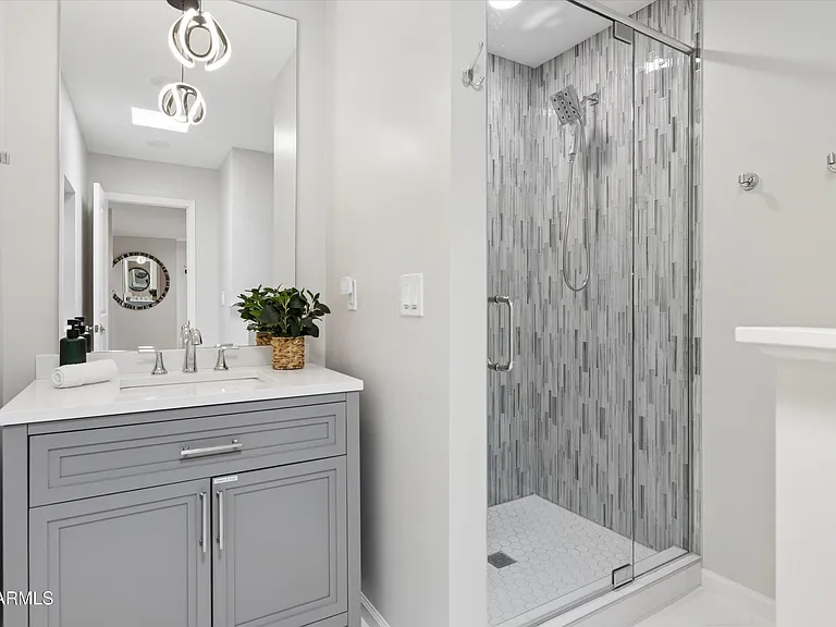 6942 E Exeter Blvd — Photo 45