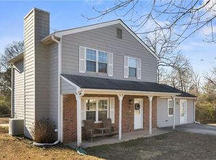 284 Oak Rdg, Auburn, GA 30011