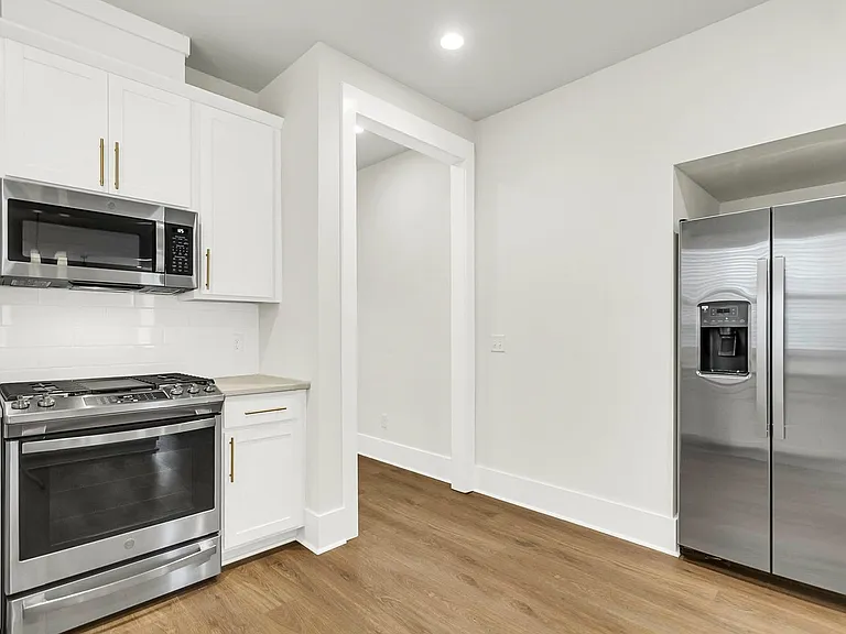 254 Symphony Ave — Photo 22