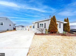 22 W Thames Rd, Little Egg Harbor, NJ 08087