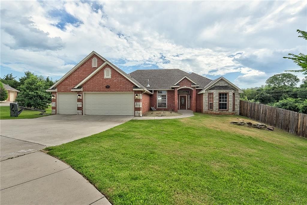 2500 Mission Rd Edmond Ok 73034 Zillow
