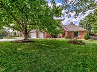 1143 W Shawnee St, Springfield, MO 65810