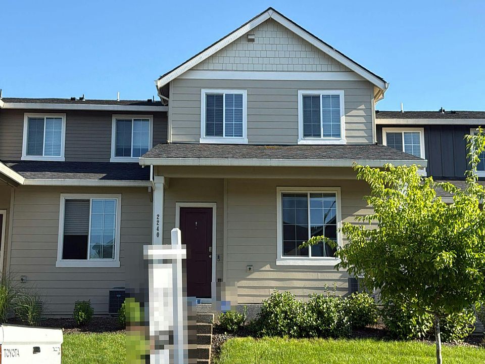1st image of 2240 SE 16th St