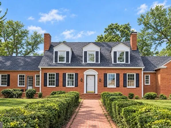 8 Old Chestnut St, Lumpkin, GA 31815