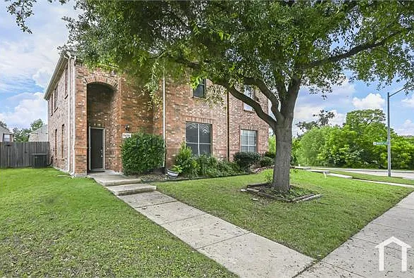5435 Jacob Dr — Photo 2
