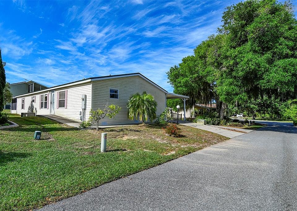 1st image of 11846 Metcalf Way