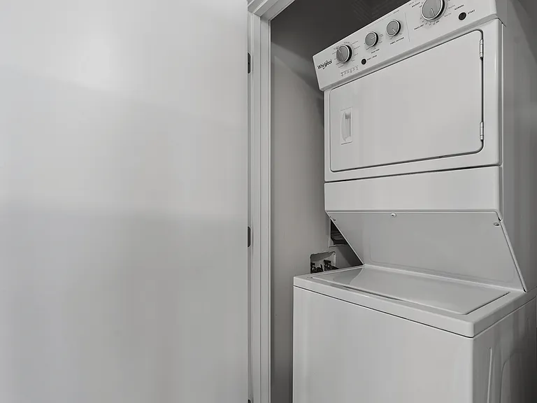 In-Unit Washer/Dryer In-Unit Washer/Dryer
