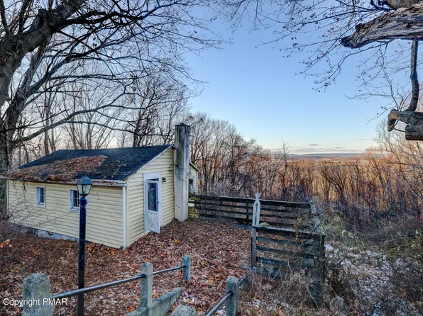 524 Paxinosa Rd E, Easton, PA 18040