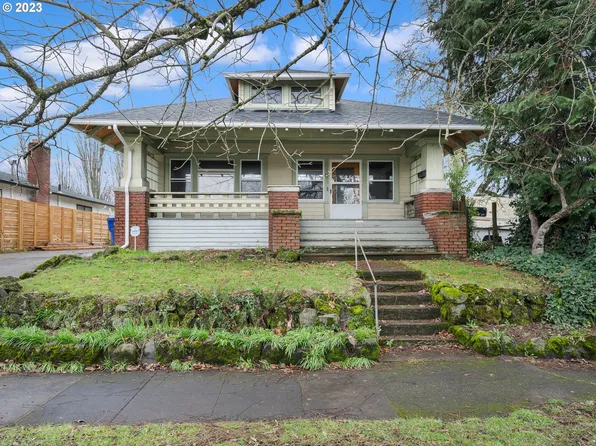 408 SE 84th Ave, Portland, OR 97216