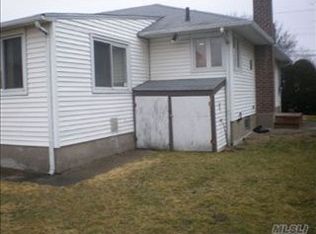 810 West Gate, Valley Stream, NY 11580