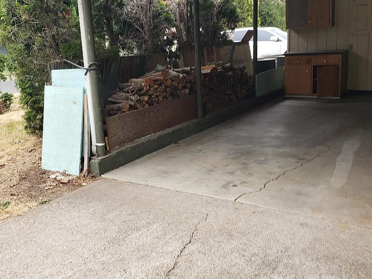 2199 Devos St — Photo 6