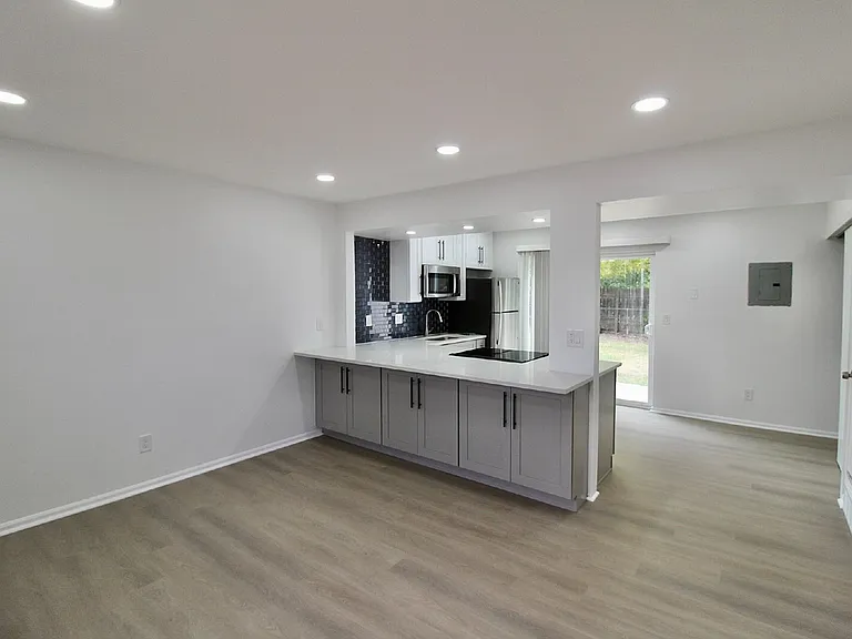 1353 S Coffman St #1 — Photo 1