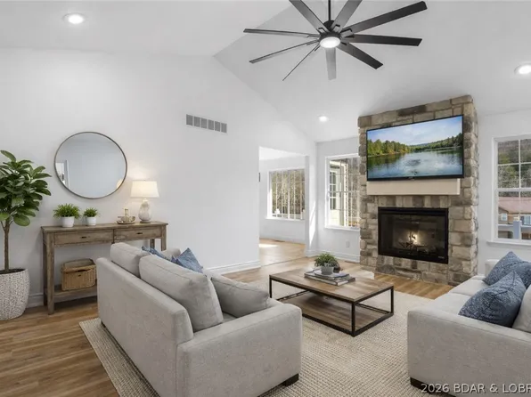 362 Merlin Dr, Camdenton, MO 65020