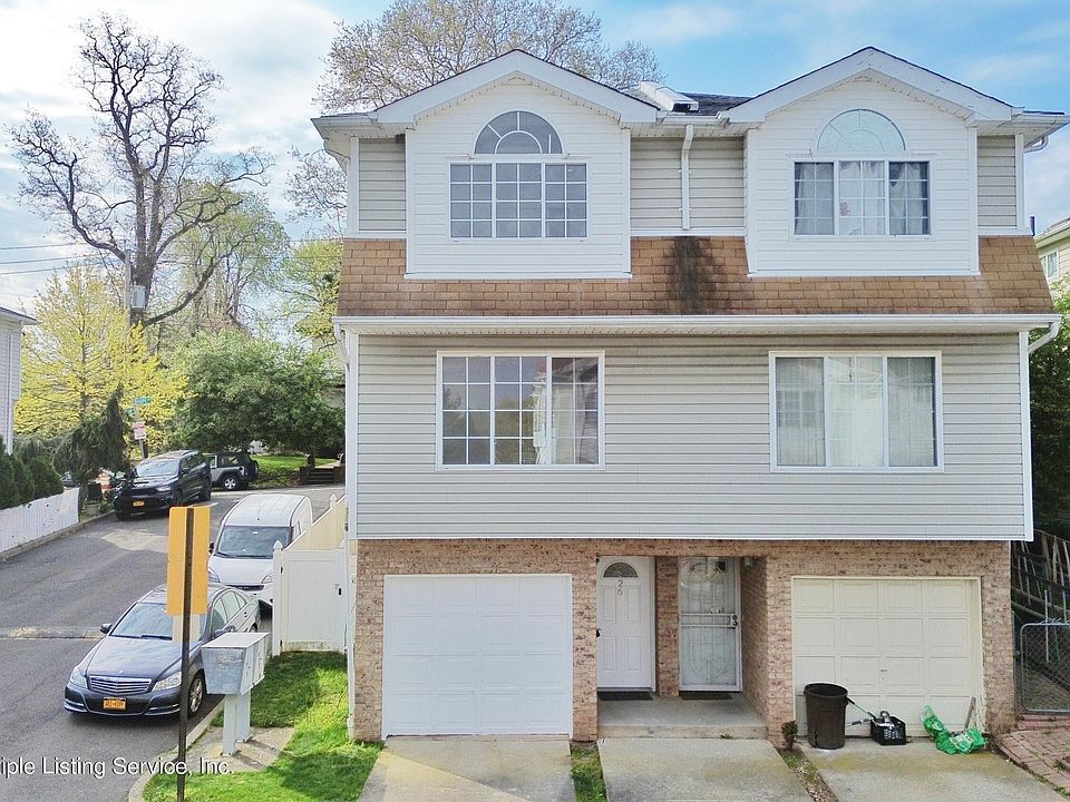 1st image of 26 Belair Ln