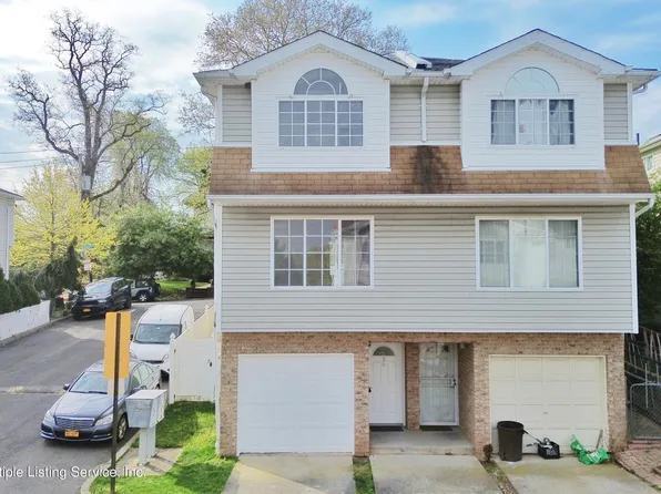 26 Belair Ln, Staten Island, NY 10305